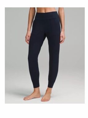 lululemon Align™ High-Rise
Jogger 28” Size 4 - True Navy